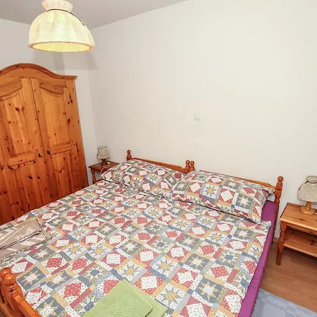 Nikolina Apartman